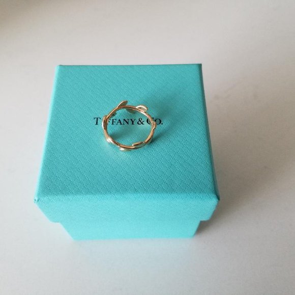Tiffany & Co Olive Leaf Ring by Paloma Picasso in Rose Gold - Picture 2 of 3